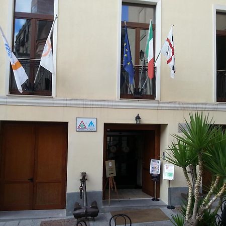 Hostel Marina Cagliari Eksteriør billede