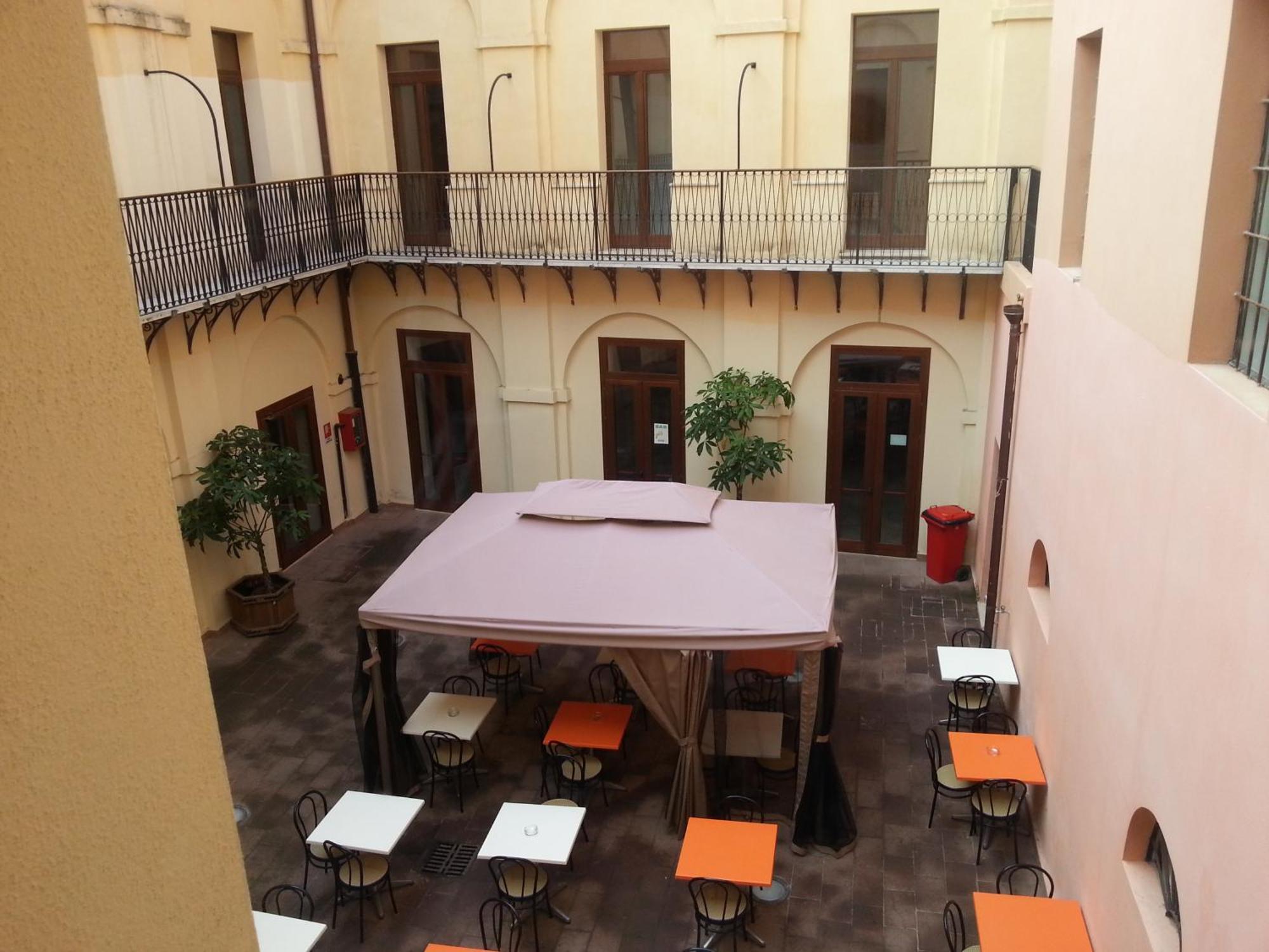 Hostel Marina Cagliari Eksteriør billede