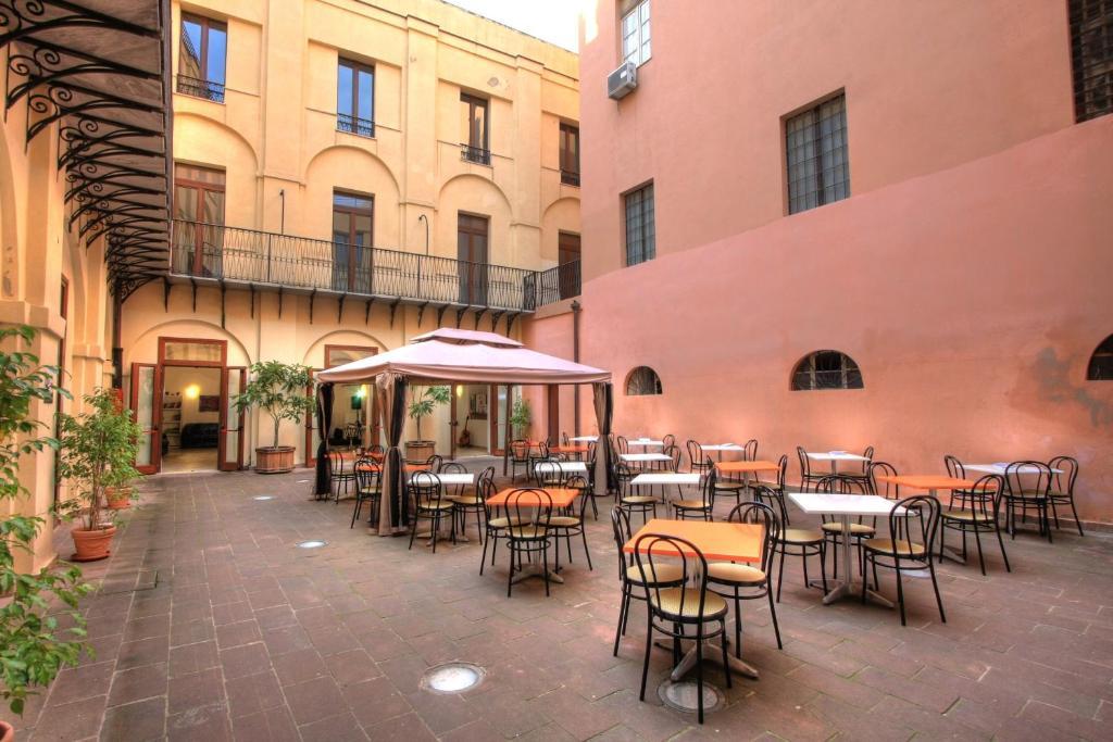 Hostel Marina Cagliari Eksteriør billede